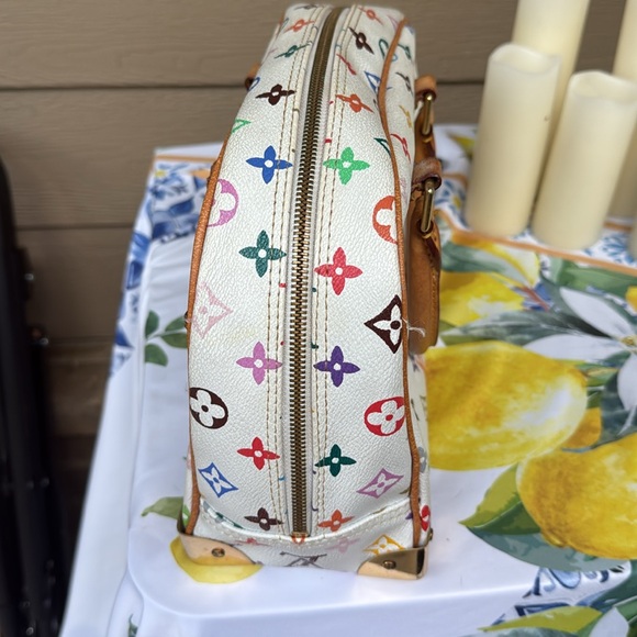 Fashion inspired bag - Picture 4 of 9